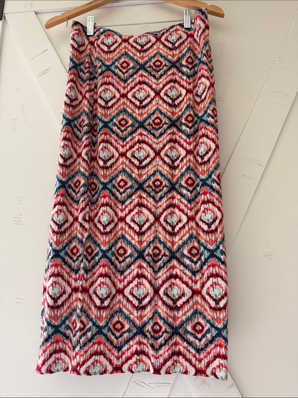 Matty M Geometric Printed Midi Skirt in Pink, Blue & White